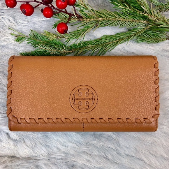 Tory Burch Handbags - Tory Burch Marion Multi-Gusset Envelope Zip Wallet